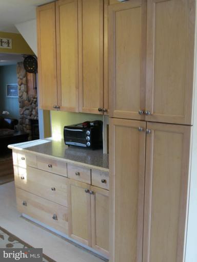 615 Riverside Drive Pasadena, MD 21122 - Photo 6 of 29 Kitchen