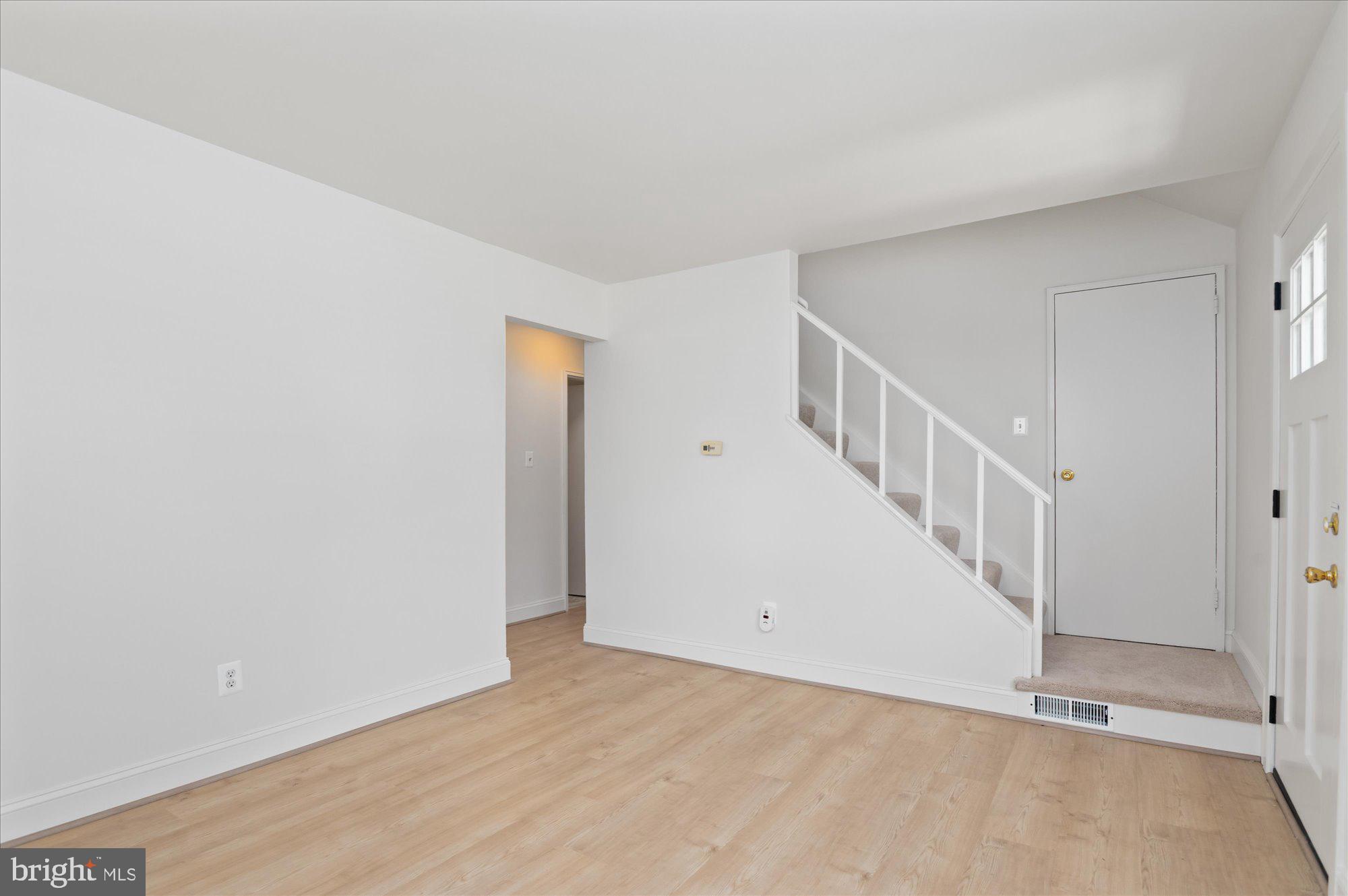 11414 Schuylkill Road Rockville, MD 20852 - Photo 7 of 50