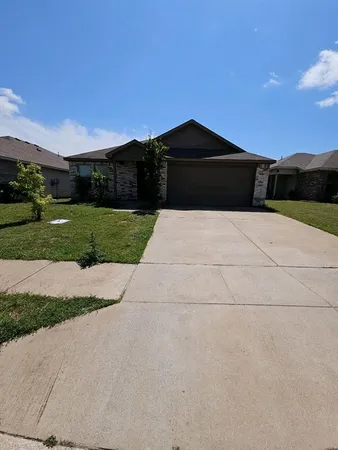 $2,100 | 1928 Alanbrooke Drive, Fort Worth, TX 76140
