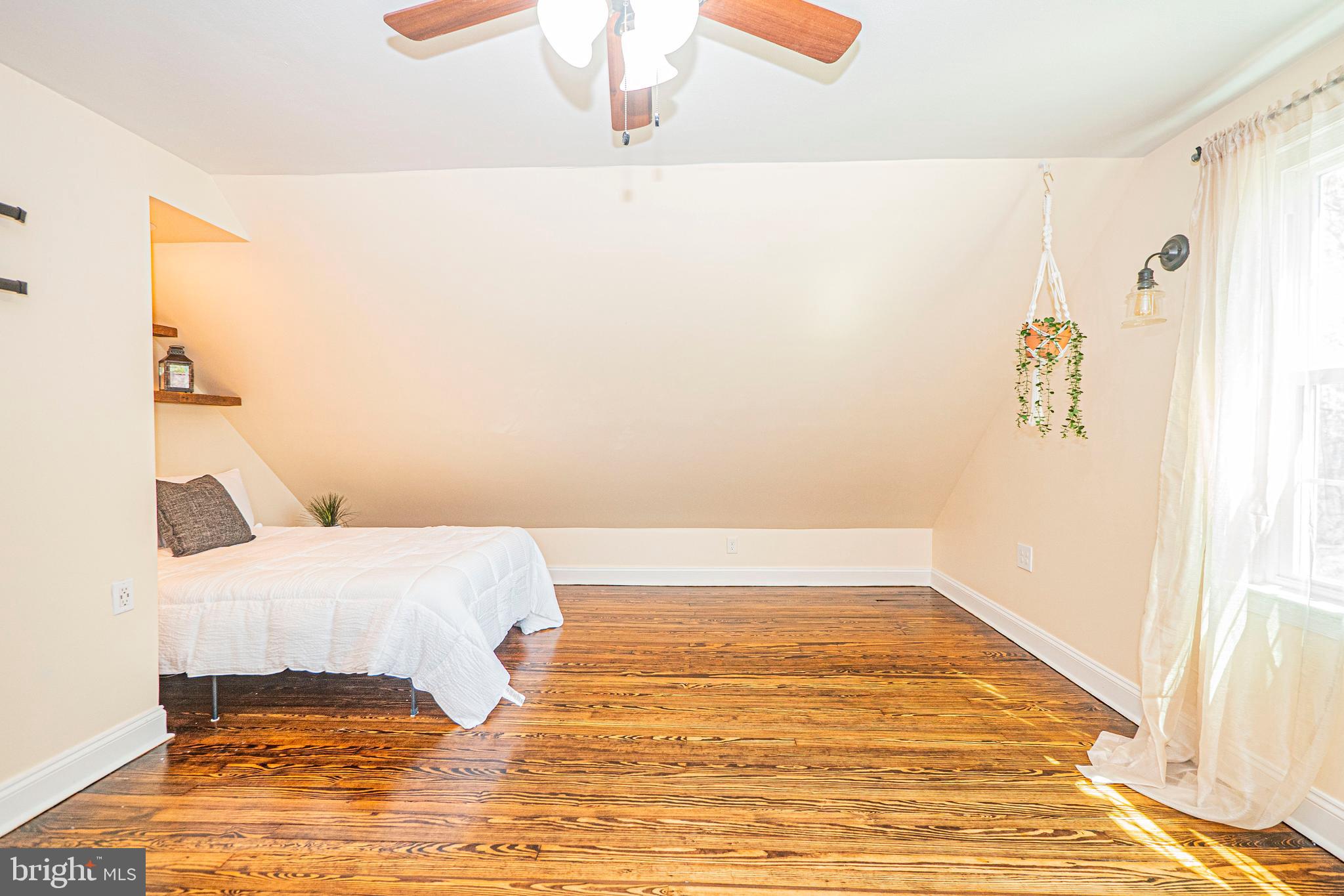 103 Nursery Road Linthicum Heights, MD 21090 - Photo 30 of 60 Upper Level - Secondary Bedroom