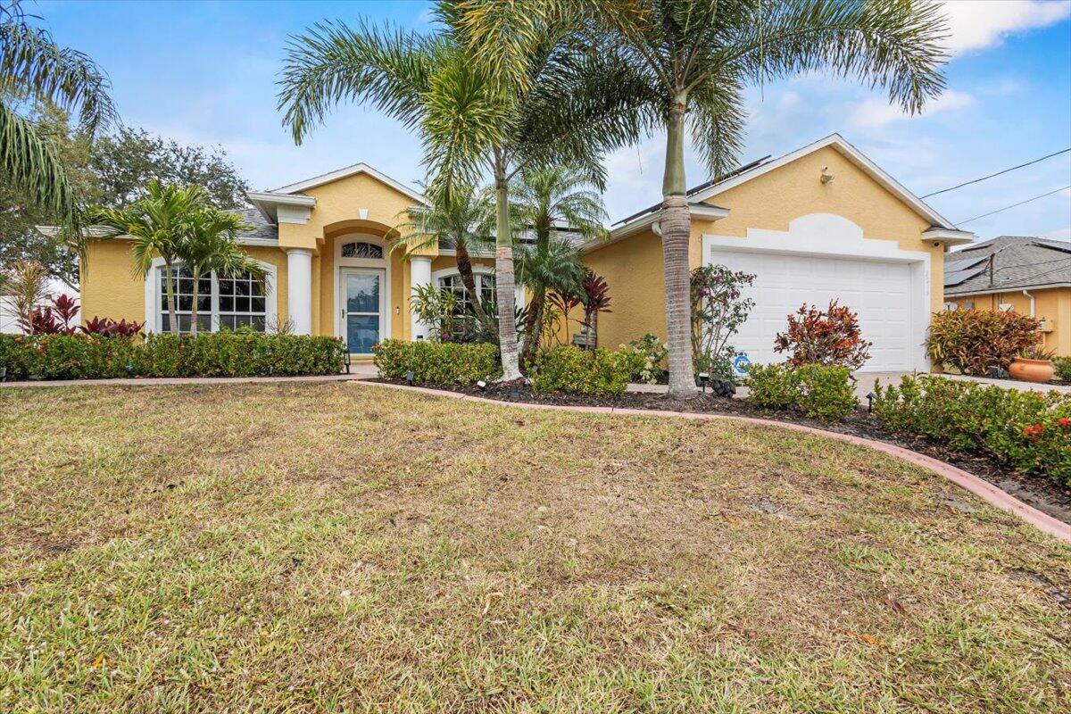 3215 Southeast W Snow Road Port St. Lucie, FL 34984 - Photo 2 of 64 55-GG3A3536