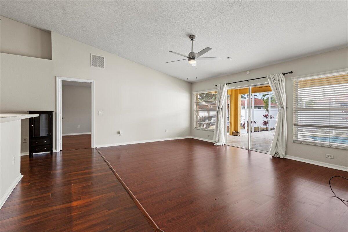 3215 Southeast W Snow Road Port St. Lucie, FL 34984 - Photo 23 of 64 15-GG3A3414