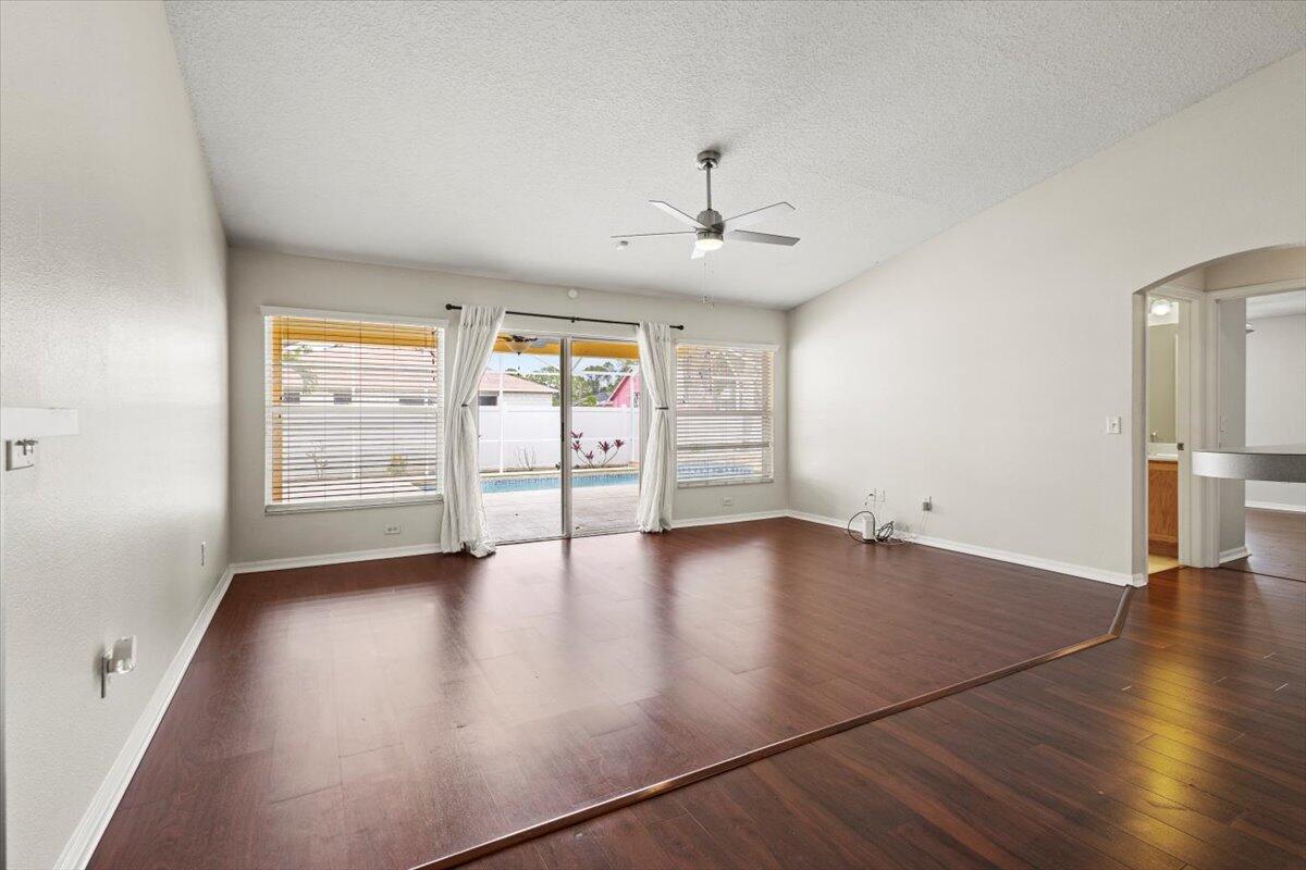 3215 Southeast W Snow Road Port St. Lucie, FL 34984 - Photo 25 of 64 17-GG3A3420