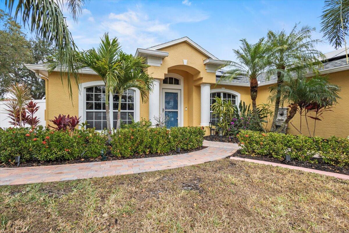 3215 Southeast W Snow Road Port St. Lucie, FL 34984 - Photo 4 of 64 53-GG3A3530