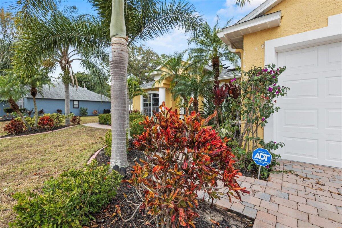 3215 Southeast W Snow Road Port St. Lucie, FL 34984 - Photo 7 of 64 57-GG3A3542