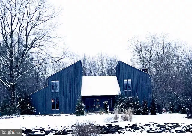 $995,000 | 1615 Harbourton Rocktown Road, Lambertville, NJ 08530