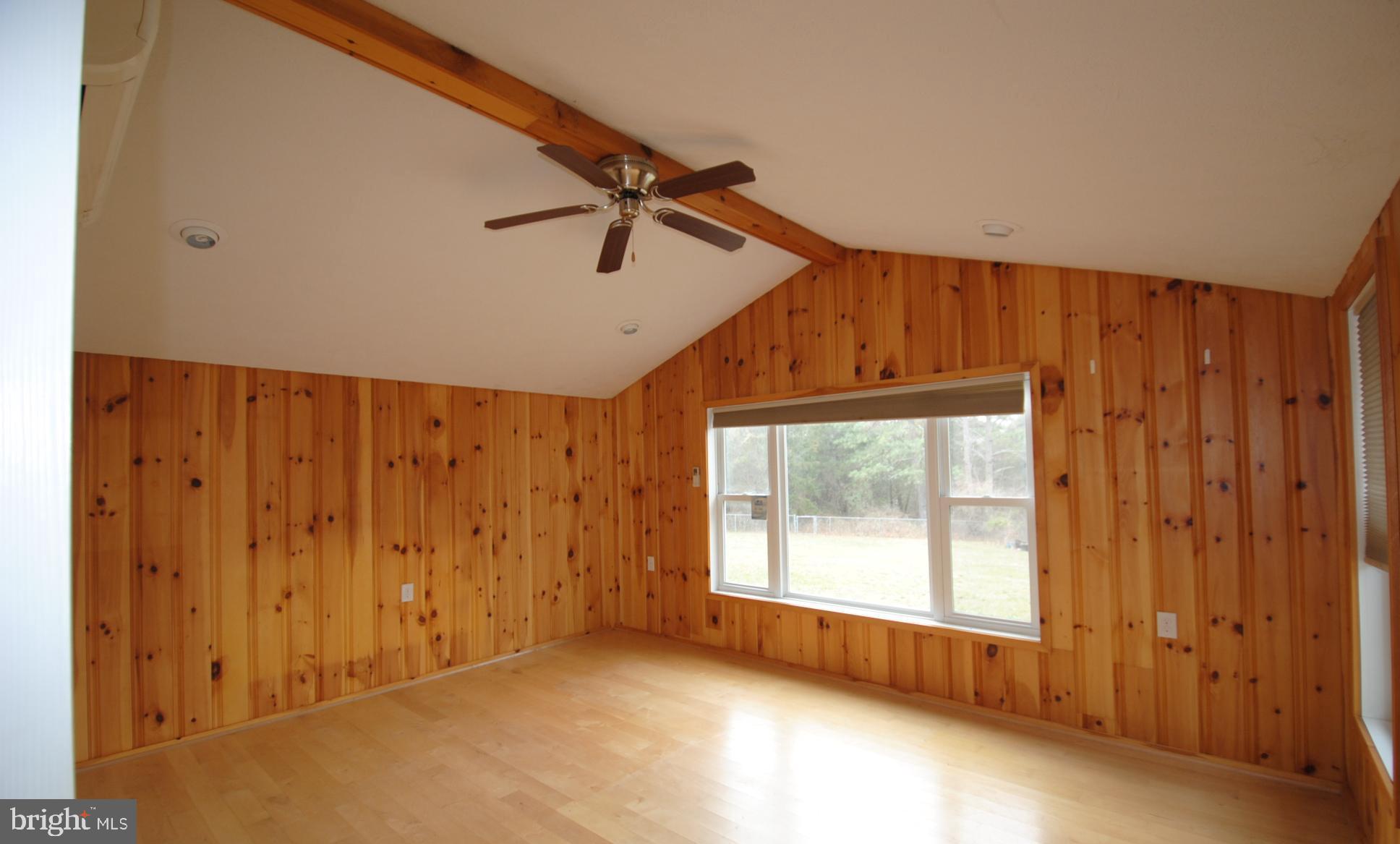 73 Lakes Valley Road Strasburg, VA 22657 - Photo 19 of 25 Master bedroom
