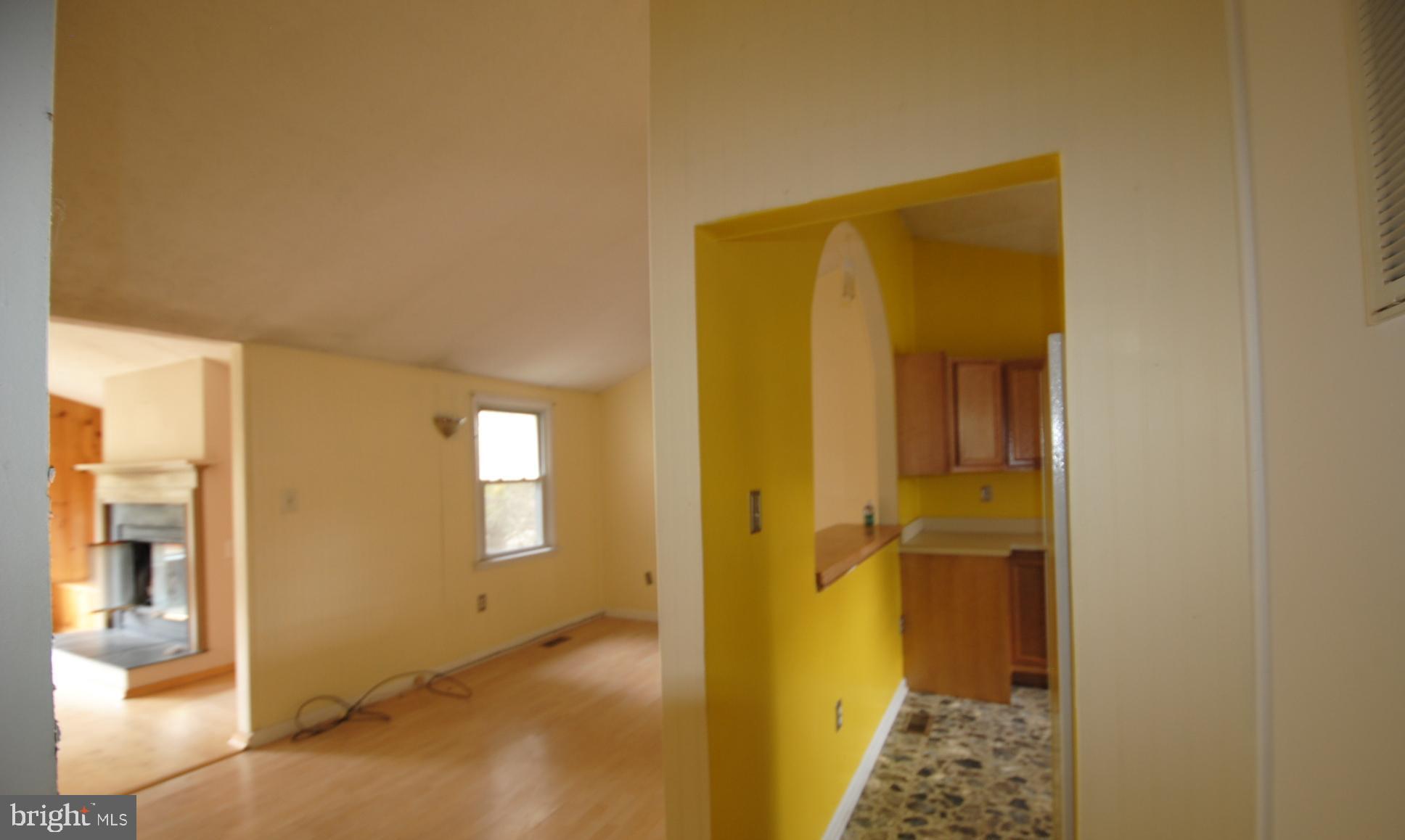 73 Lakes Valley Road Strasburg, VA 22657 - Photo 5 of 25 interior