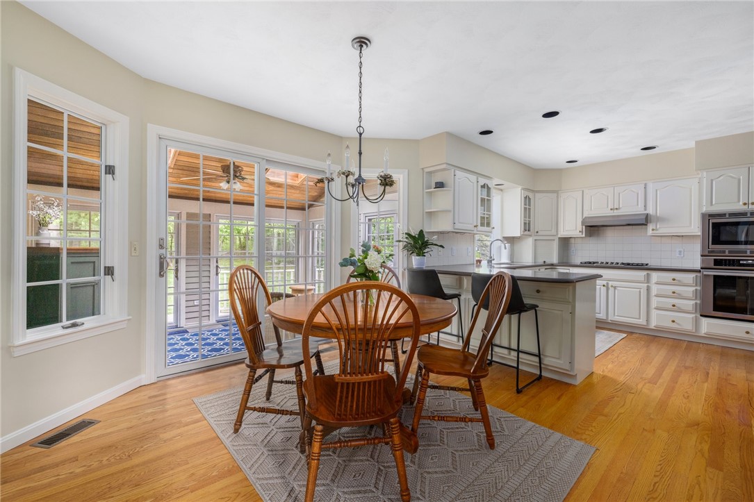 27 Great Road Barrington, RI 02806 - Photo 17 of 46