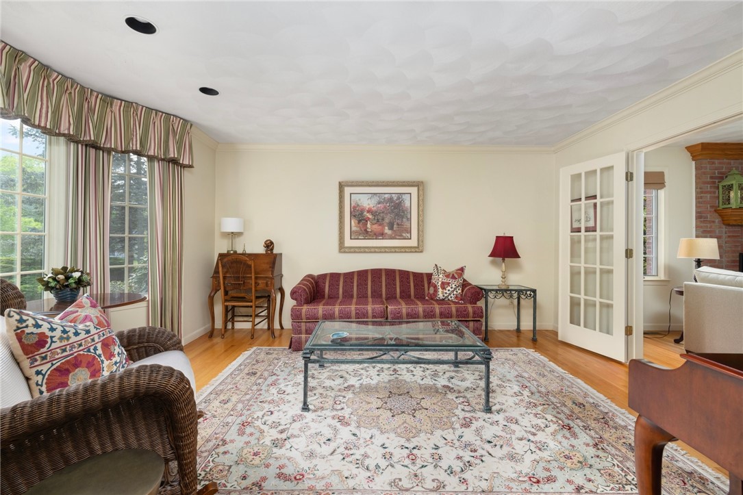 27 Great Road Barrington, RI 02806 - Photo 8 of 46