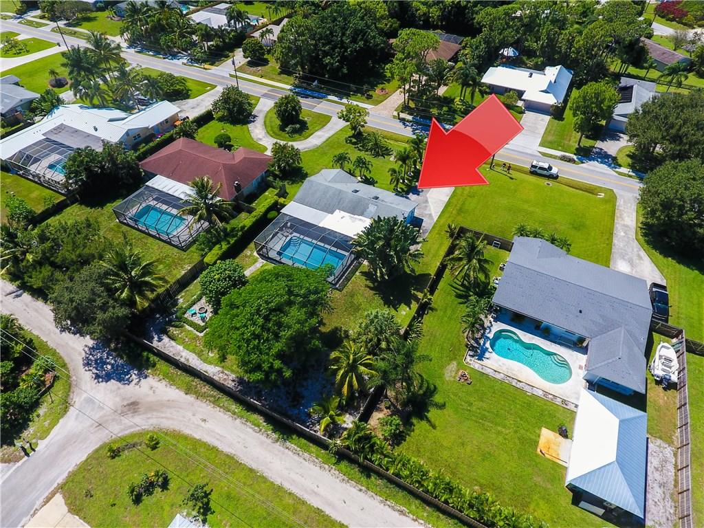 1453 Northwest Spruce Ridge Drive Stuart, FL 34994 - Photo 4 of 27 Gallery Image 4