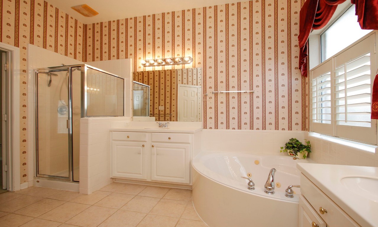 1114 Bringewood Chase Drive Spring, TX 77379 - Photo 25 of 49 Double vanities