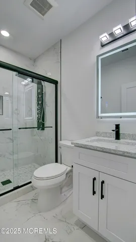 a view of entryway and hall