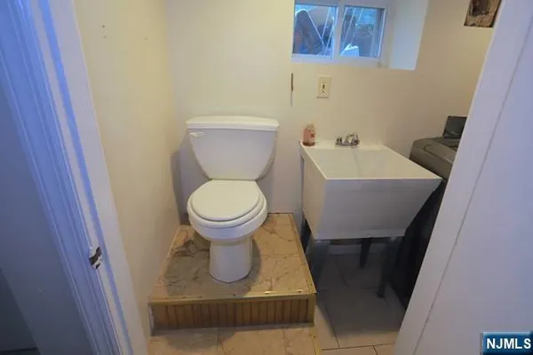 $4,000 | 20 Woodland Avenue, Nutley, NJ 07110