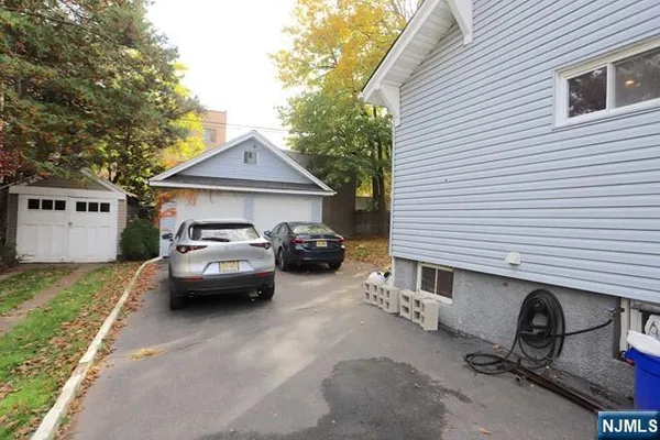 $4,000 | 20 Woodland Avenue, Nutley, NJ 07110