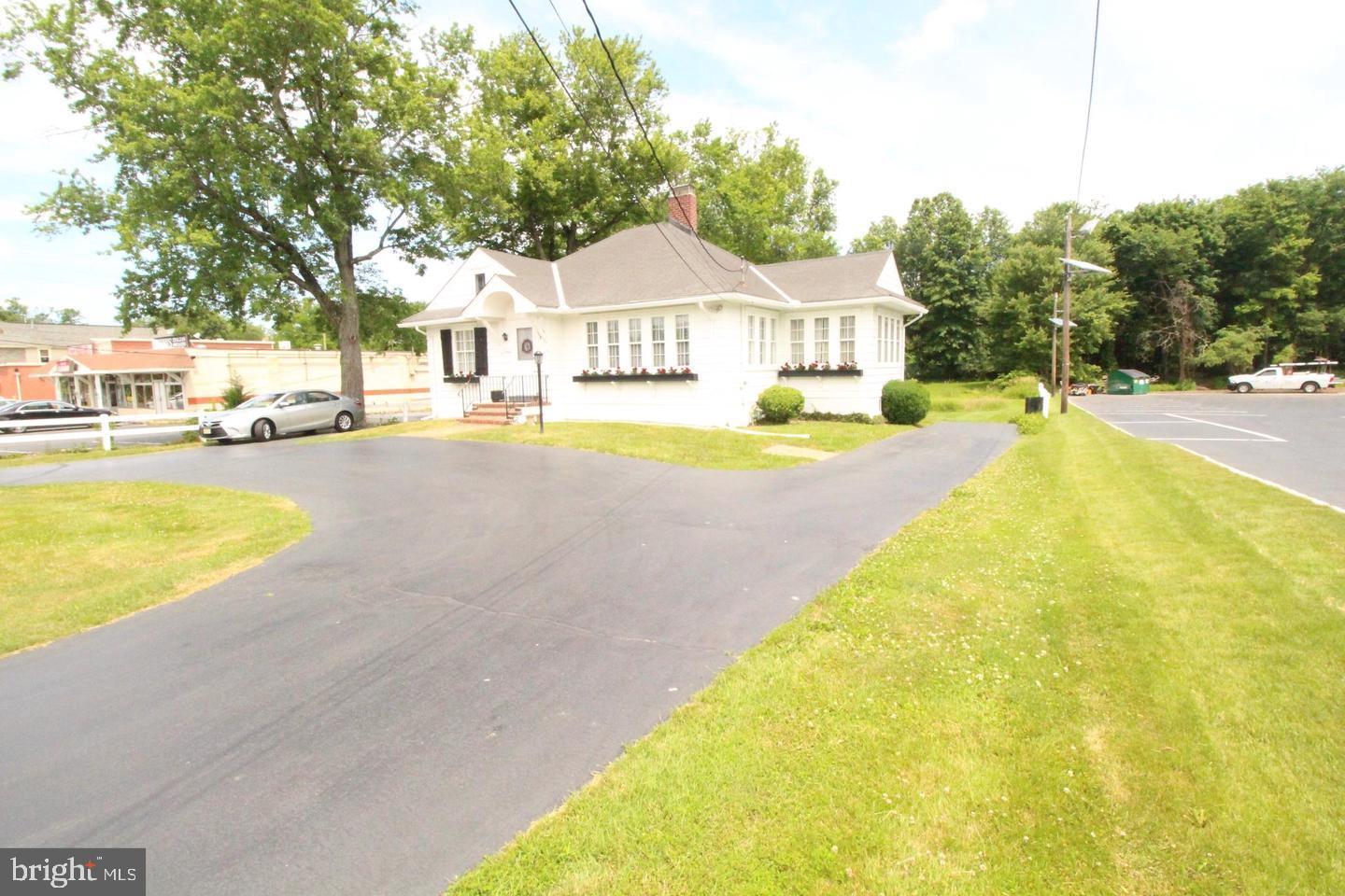 2564 Pennington Road Pennington, NJ 08534 - Photo 1 of 42