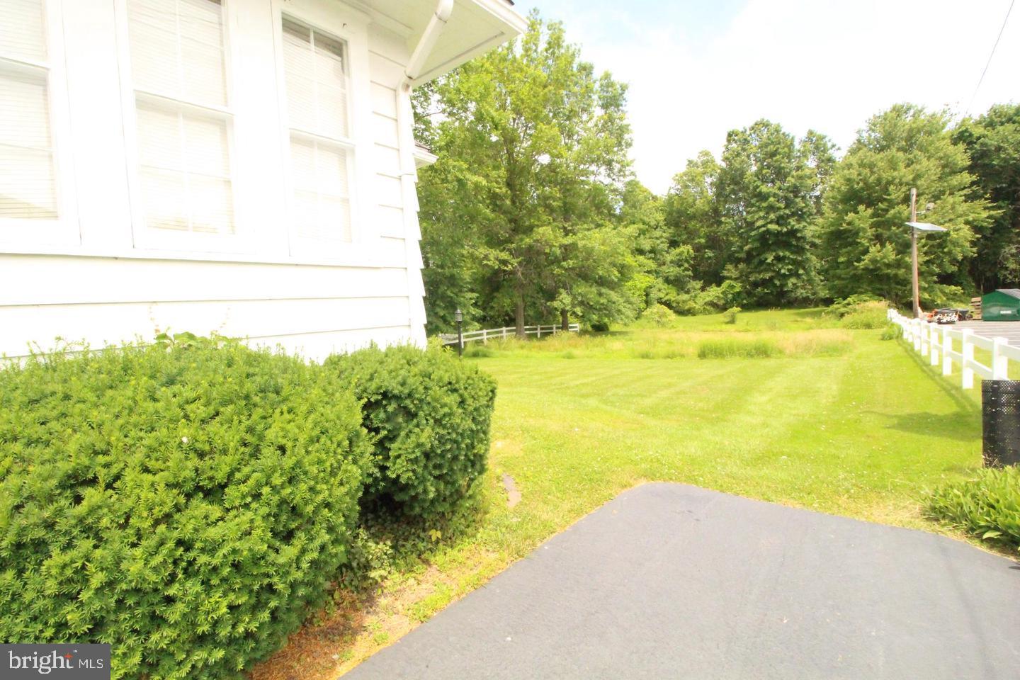 2564 Pennington Road Pennington, NJ 08534 - Photo 14 of 42