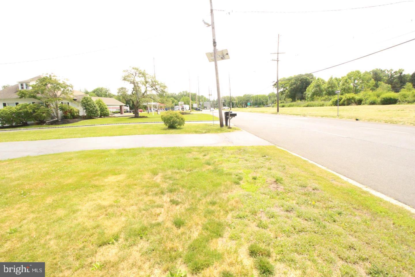 2564 Pennington Road Pennington, NJ 08534 - Photo 7 of 42