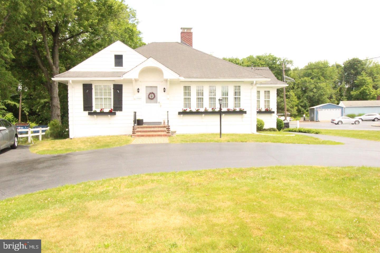 2564 Pennington Road Pennington, NJ 08534 - Photo 10 of 42