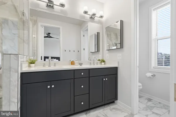$975,000 | 4901 Eisenhower Avenue, Alexandria, VA 22304