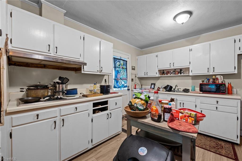 6203 Roblyn Road Greensboro, NC 27410 - Photo 20 of 31