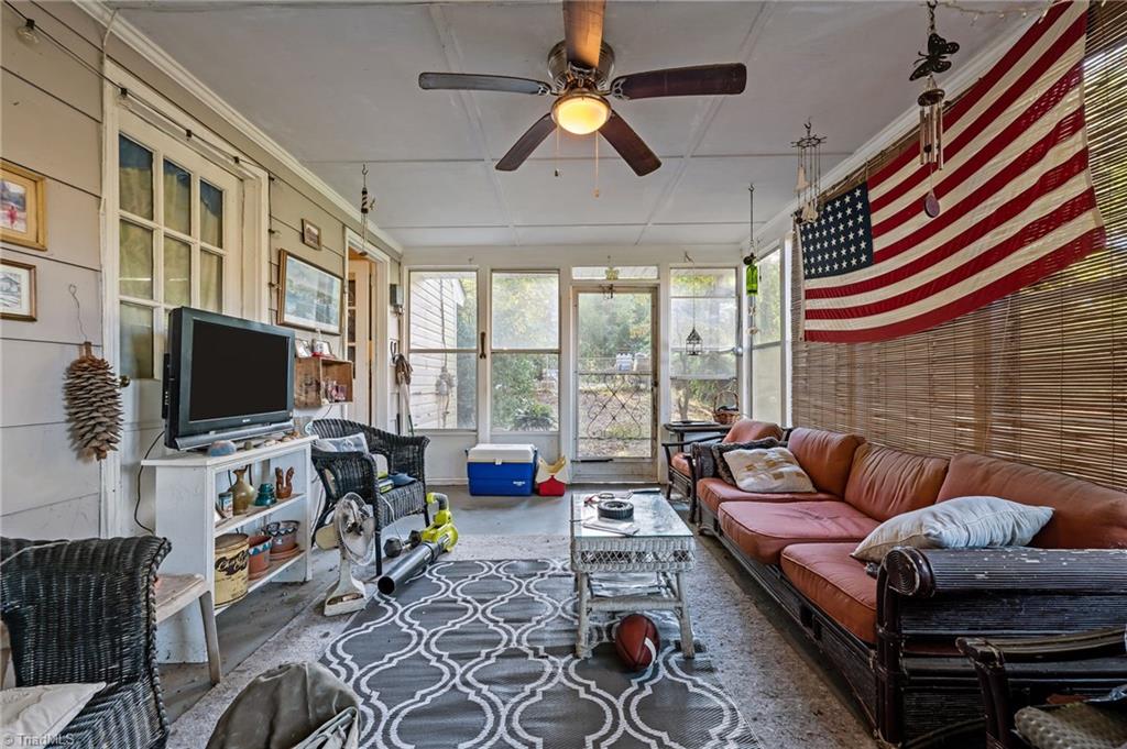 6203 Roblyn Road Greensboro, NC 27410 - Photo 22 of 31