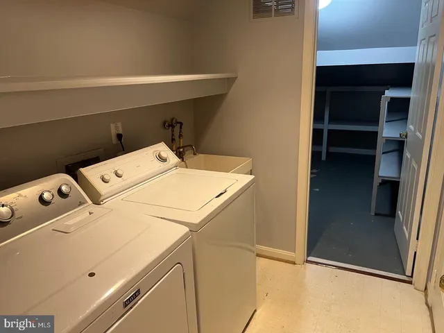 $3,300 | 6830 Wild Rose Court, Springfield, VA 22152