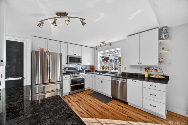 $600,000 | 7964 South Estes Court, Littleton, CO 80128