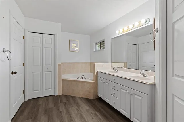 $399,900 | 6454 Southwest 84 Terrace, Gainesville, FL 32608