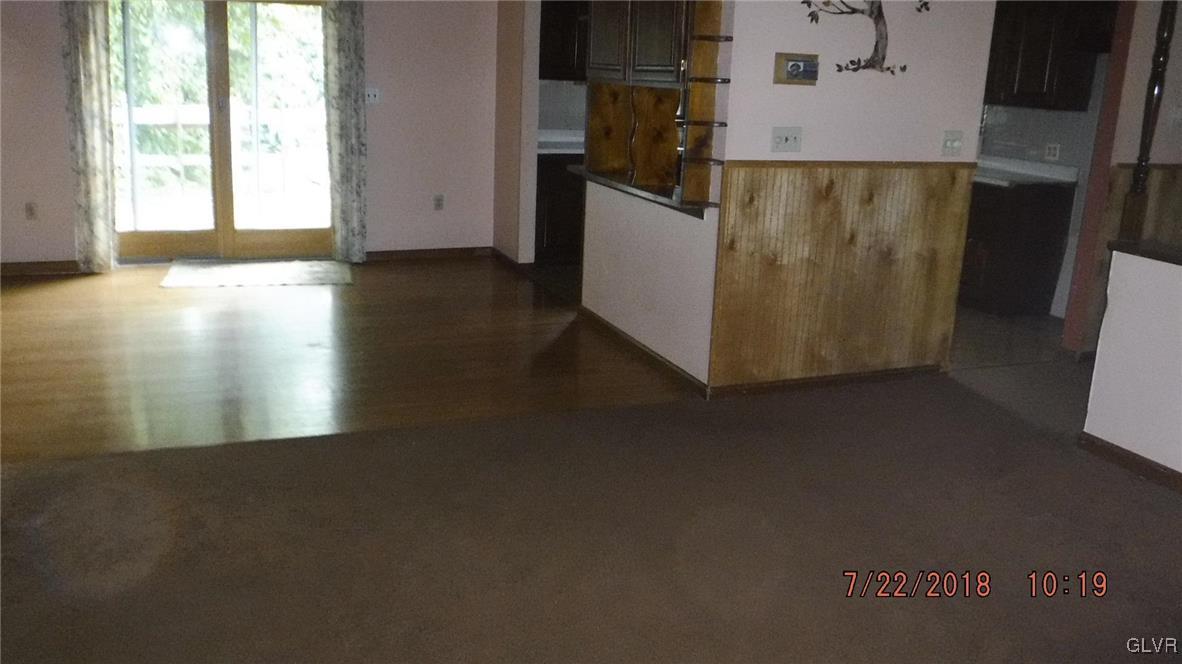 558 Briar Road Pen Argyl, PA 18072 - Photo 2 of 10 Gallery Image 2