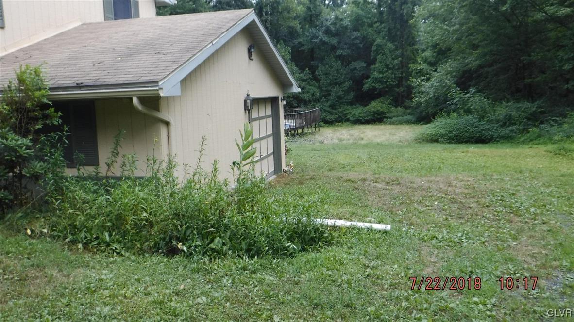 558 Briar Road Pen Argyl, PA 18072 - Photo 4 of 10 Gallery Image 4