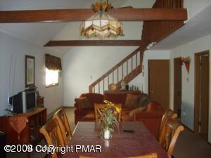 LIVINGROOM 1