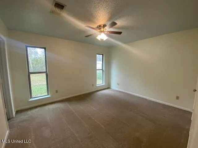 $1,600 | 11 Stratford Place, Gulfport, MS 39503