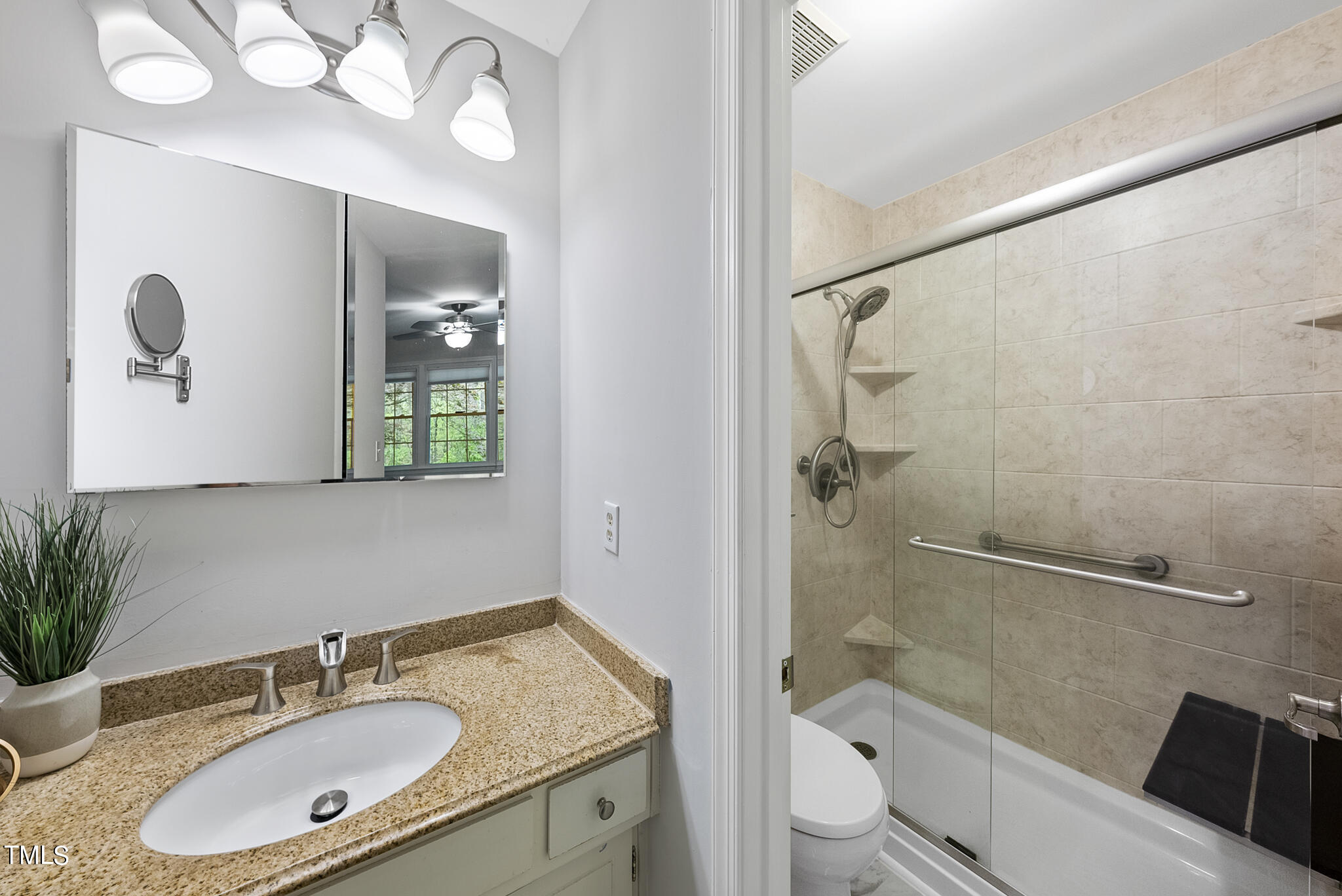 3152 Morningside Drive Raleigh, NC 27607 - Photo 16 of 32 DSC03159