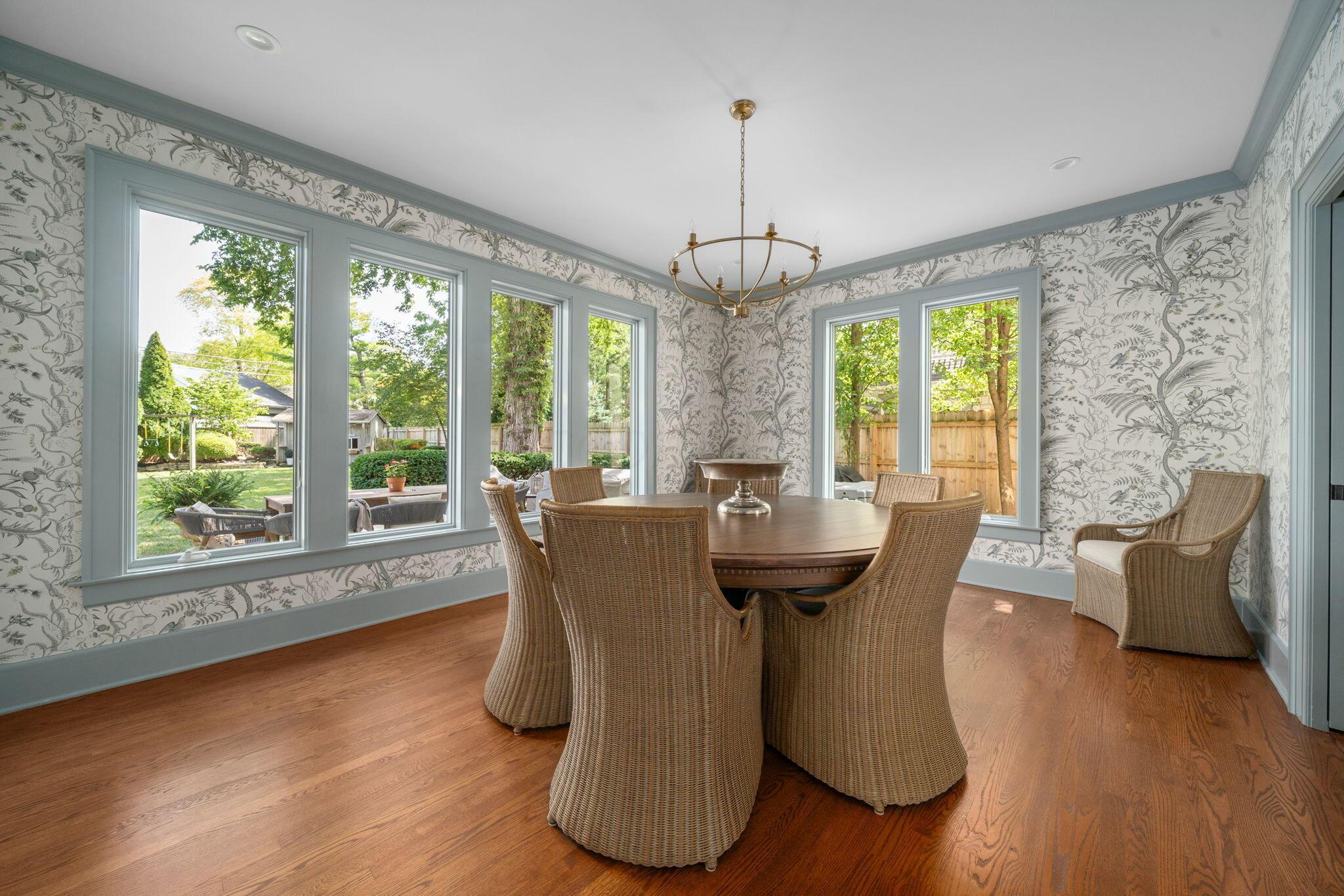 1814 Roxbury Road Columbus, OH 43212 - Photo 15 of 95 18-web-or-mls-DSC07354