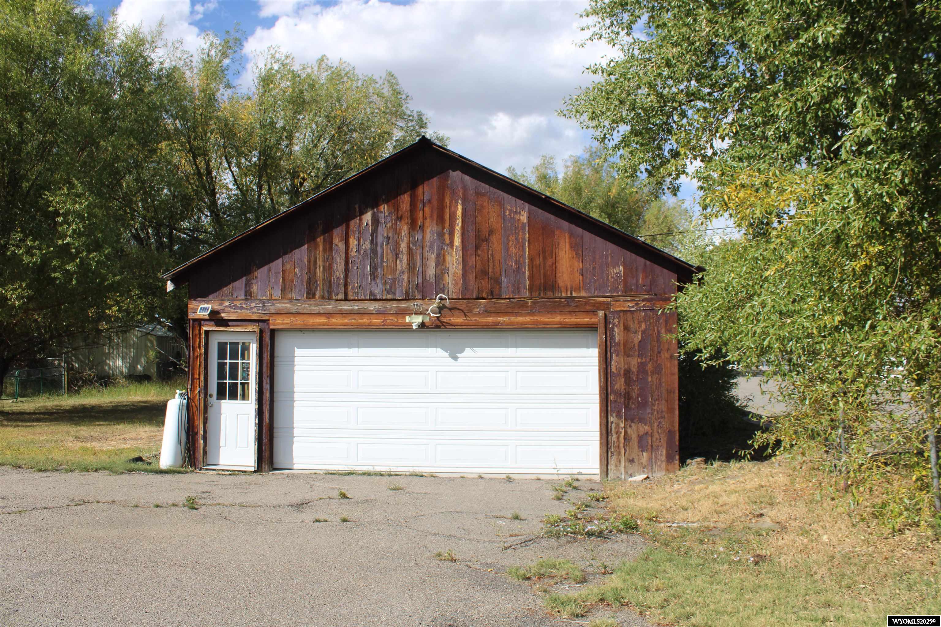 304 West 3rd Street Mountain View, WY 82939 - Photo 13 of 22