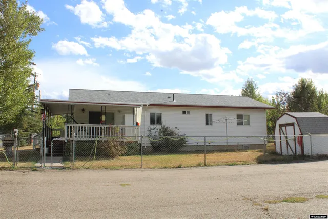 $270,000 | 304 West 3rd Street, Mountain View, WY 82939