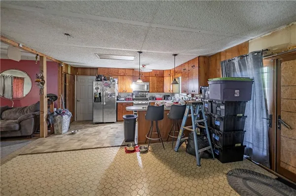 $219,000 | 3842 Southeast Howard Drive, Topeka, KS 66605