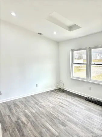 $4,000 | 718 Provost Avenue, Bellport, NY 11713