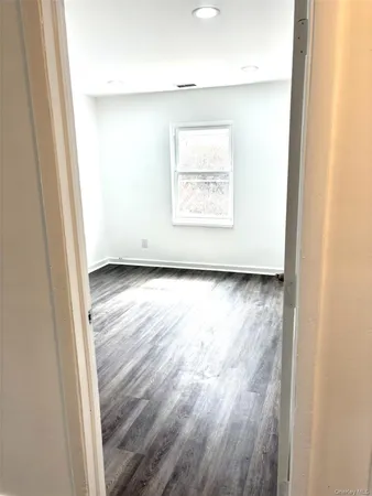 $4,000 | 718 Provost Avenue, Bellport, NY 11713