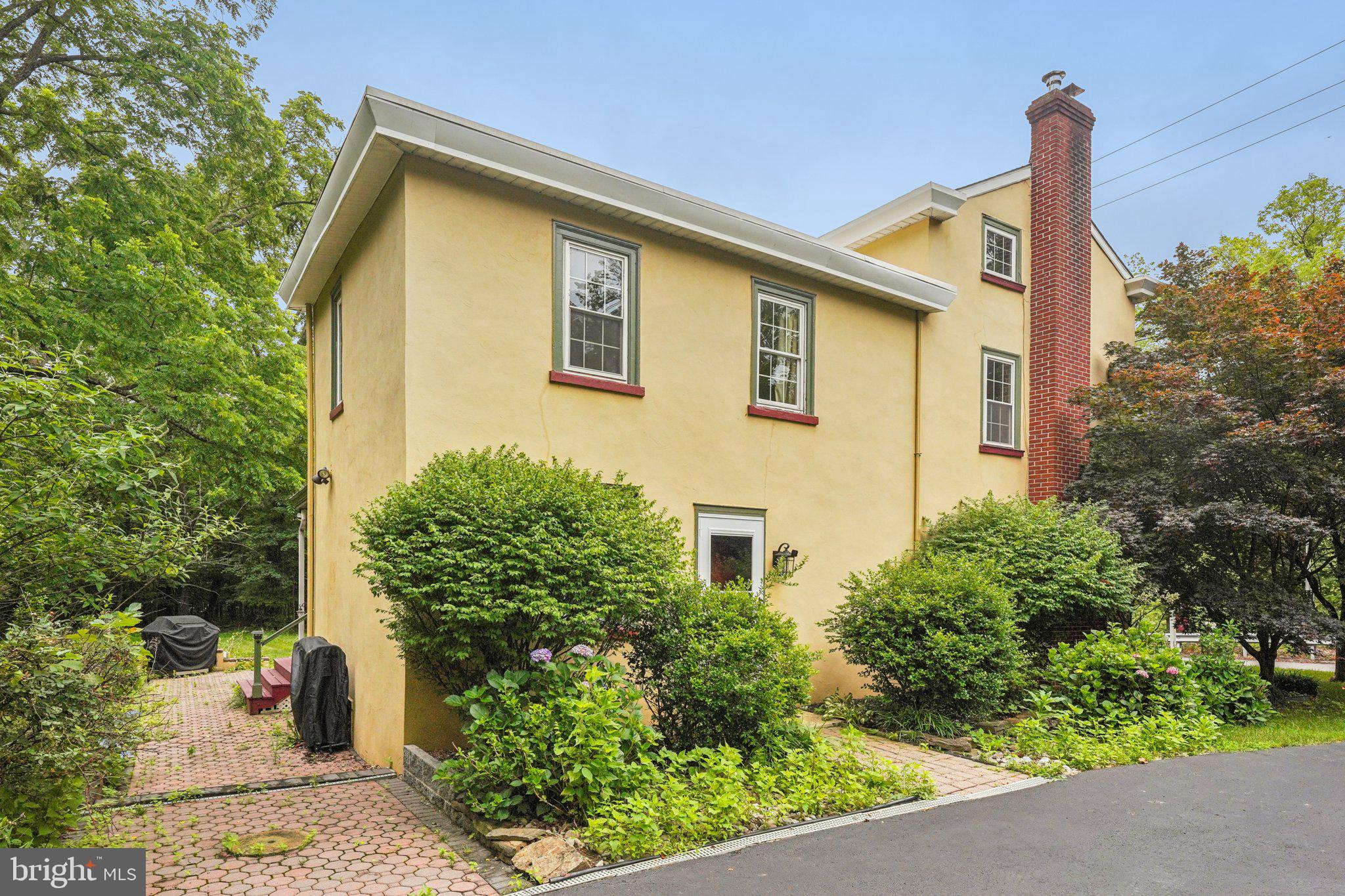 376 Level Road Collegeville, PA 19426 - Photo 3 of 37 Gallery Image 3