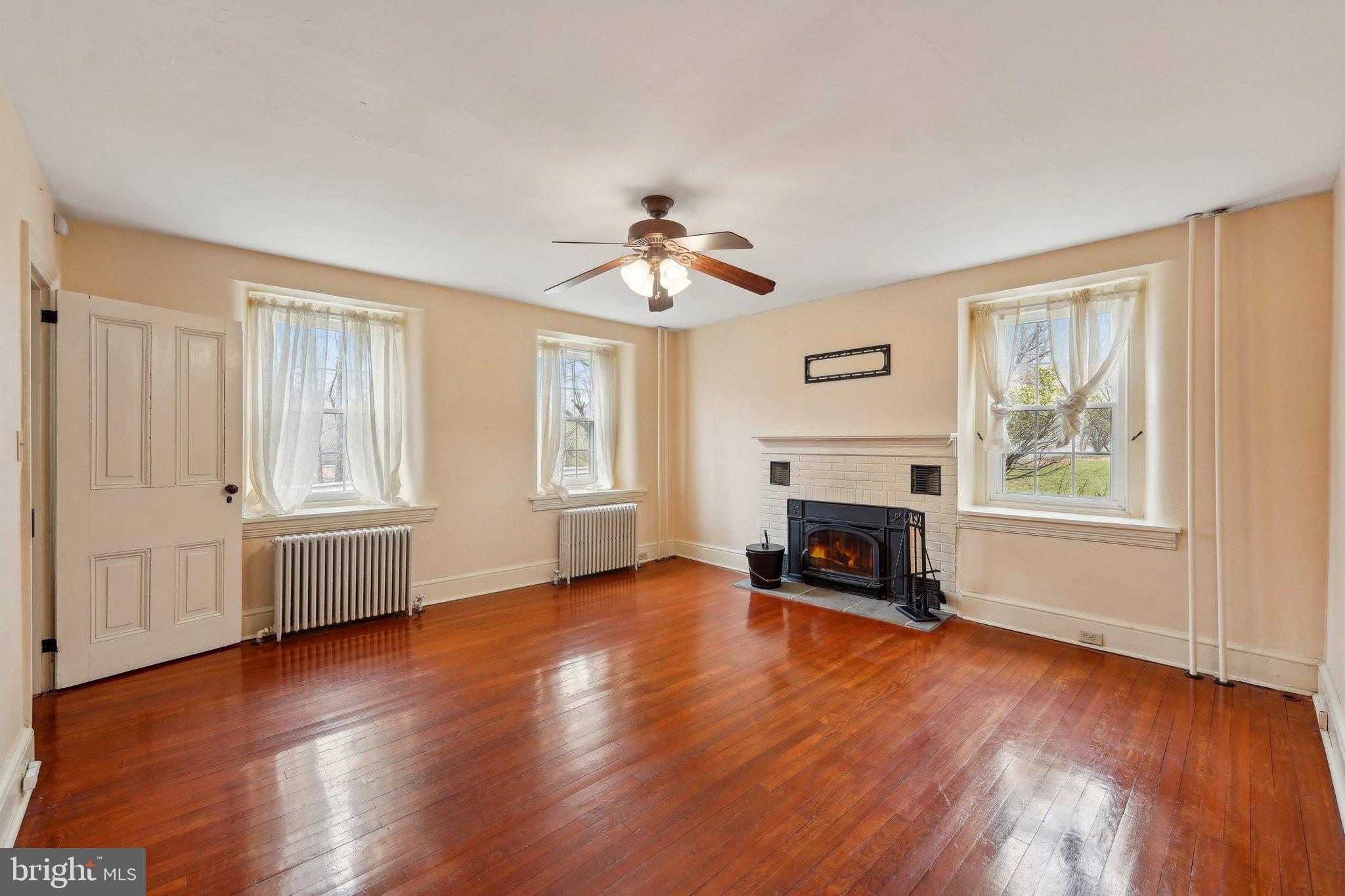 376 Level Road Collegeville, PA 19426 - Photo 6 of 37 Gallery Image 6