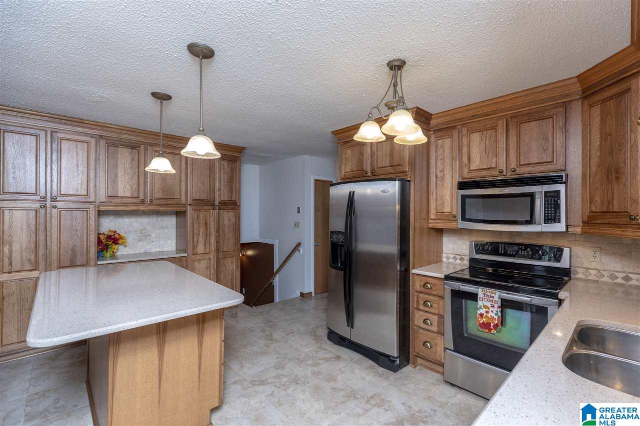 41 Williams Drive Alabaster, AL 35007 - Photo 2 of 44