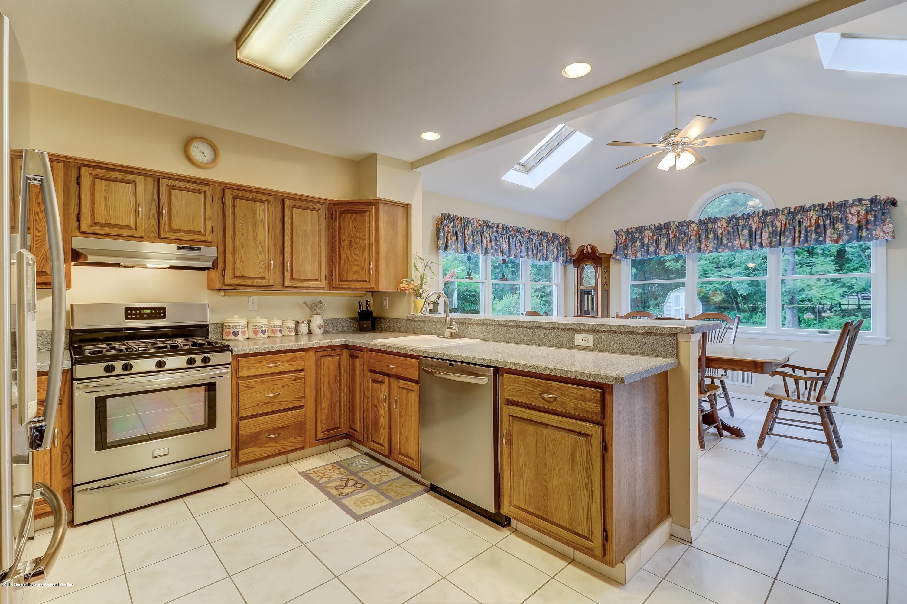 159 Riveredge Road Tinton Falls, NJ 07724 - Photo 6 of 26 005_Kitchen