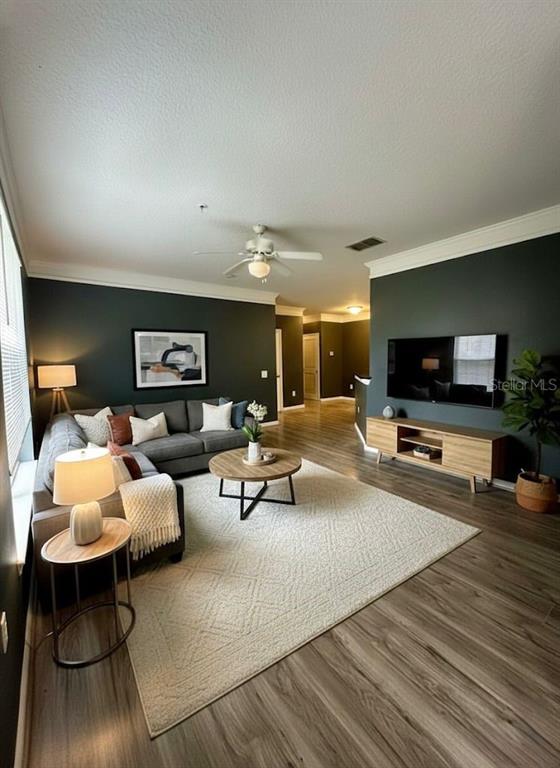 8836 Villa View Circle, Unit 208 Orlando, FL 32821 - Photo 3 of 46