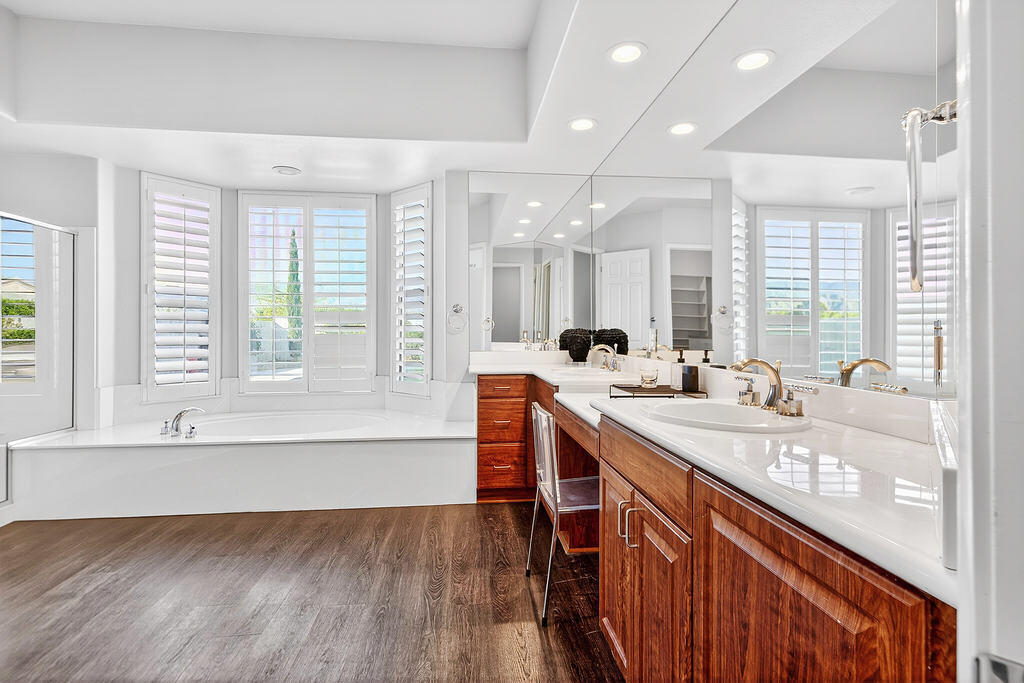 5 Curie Court Rancho Mirage, CA 92270 - Photo 17 of 32 24