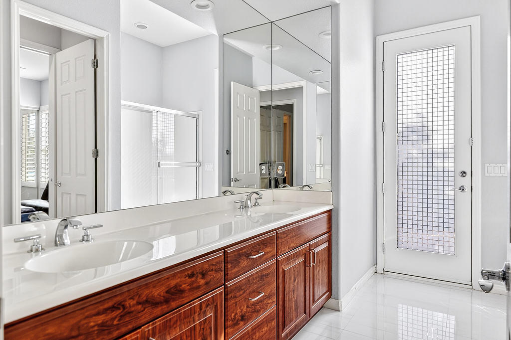 5 Curie Court Rancho Mirage, CA 92270 - Photo 20 of 32 27