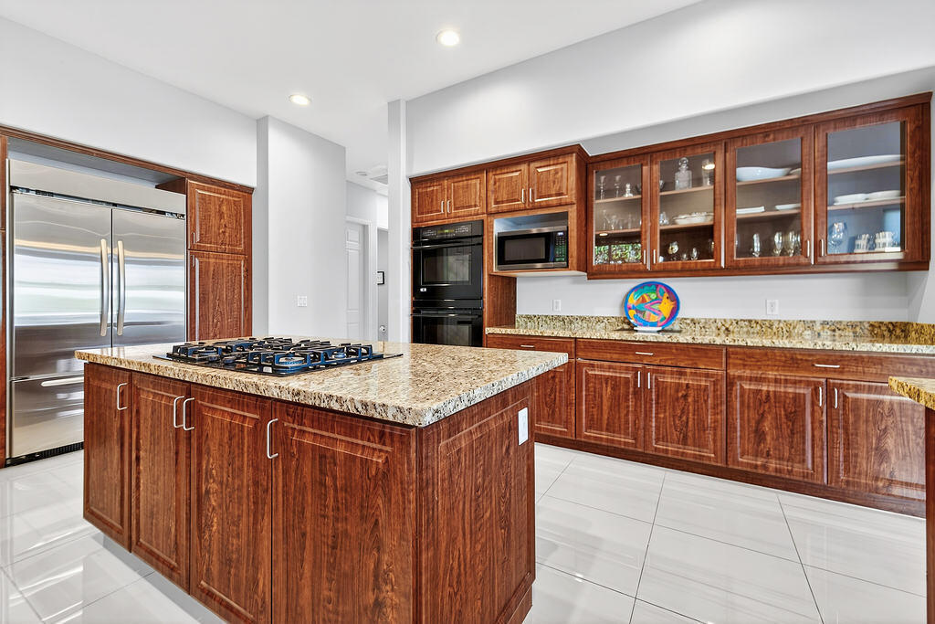 5 Curie Court Rancho Mirage, CA 92270 - Photo 6 of 32 15