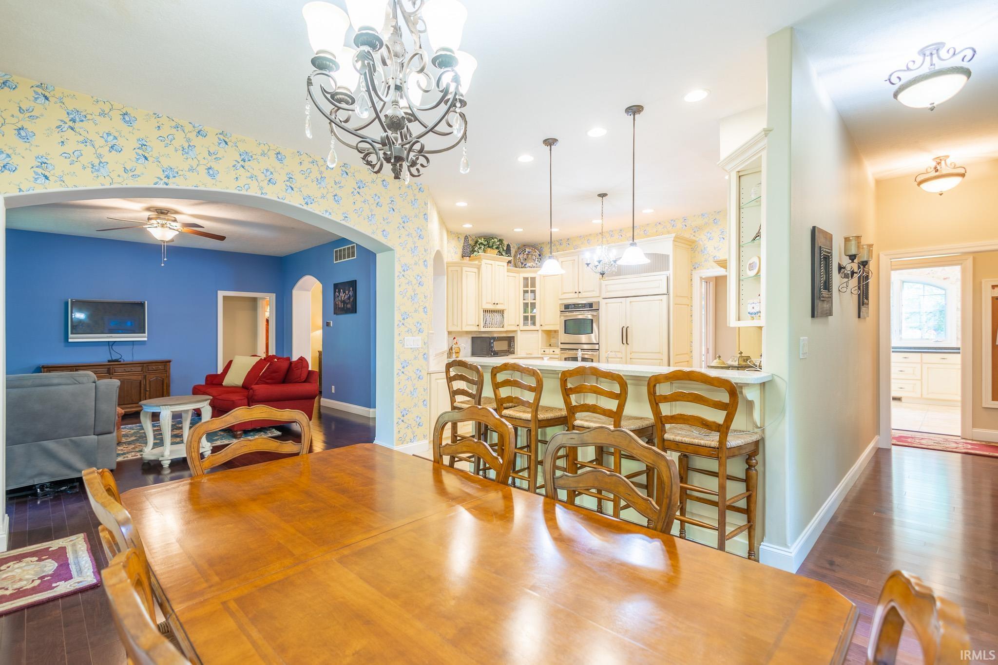 142 Whites Point Bedford, IN 47421 - Photo 11 of 36