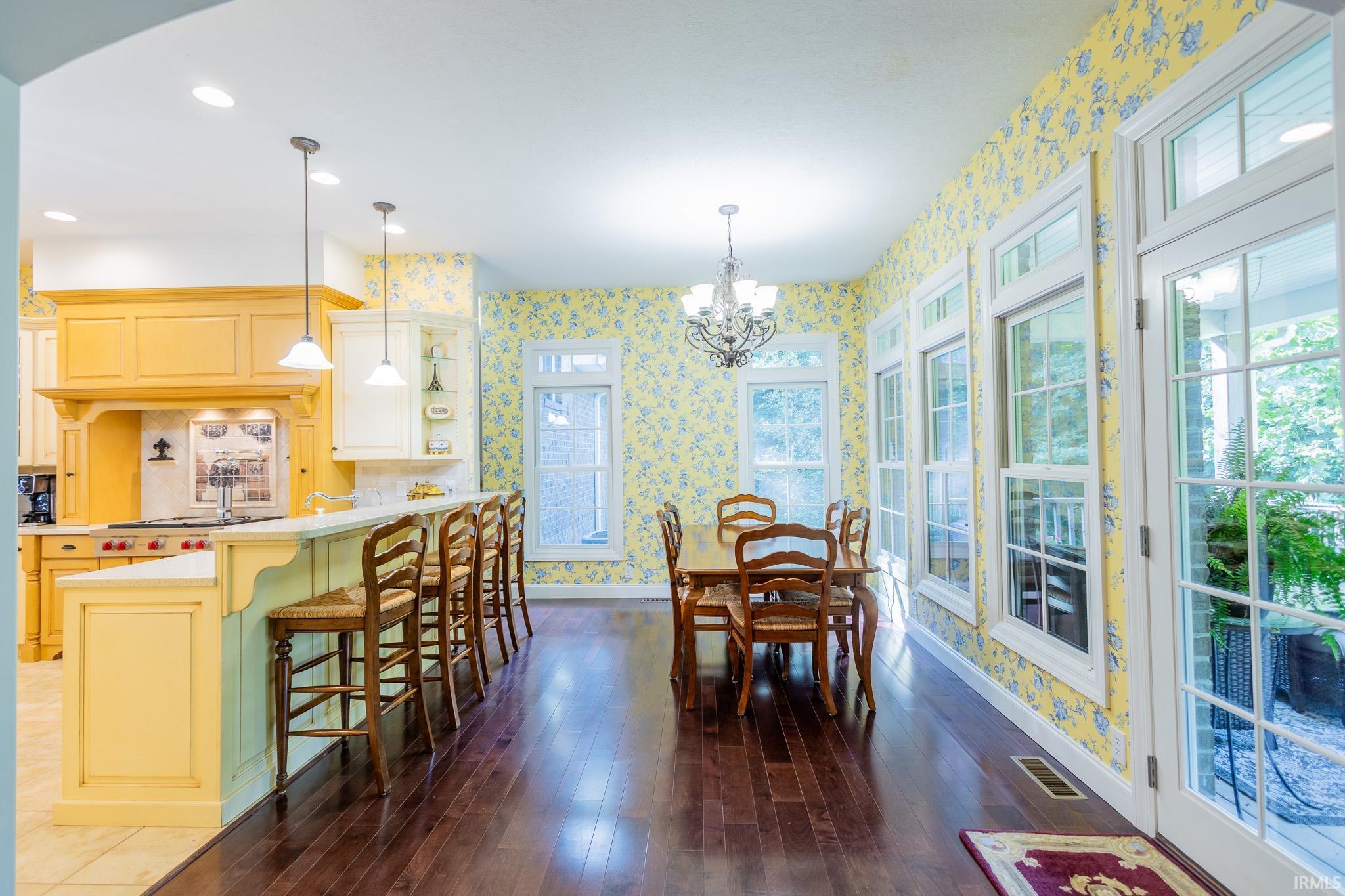 142 Whites Point Bedford, IN 47421 - Photo 10 of 36